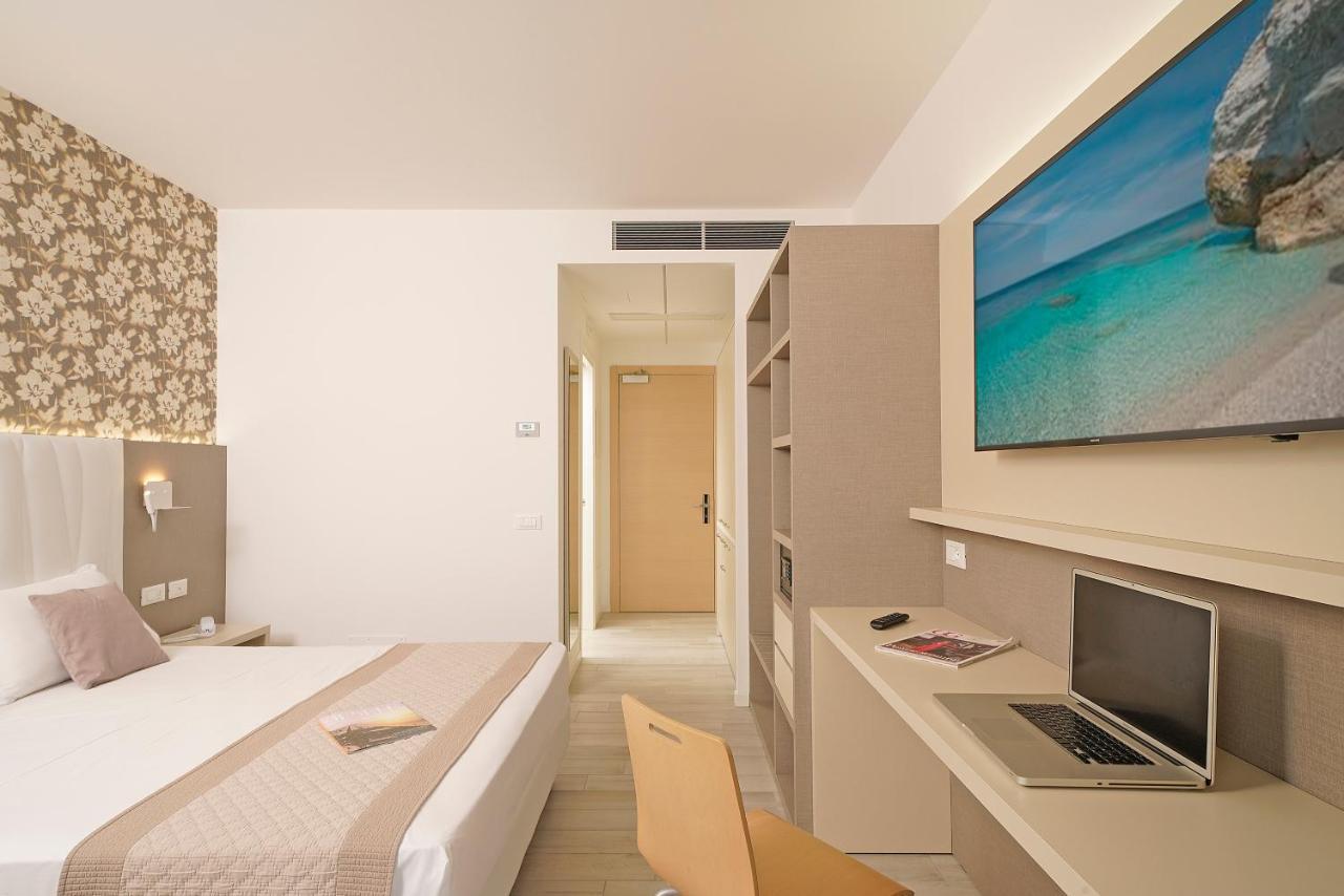 Hotel Strand A Frontemare Лидо ди Йезоло Екстериор снимка